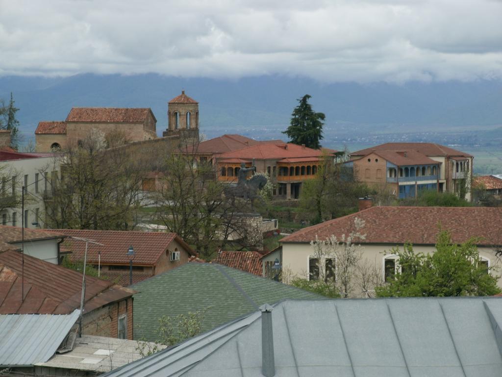 Guest House Top Floor Telavi Exterior photo