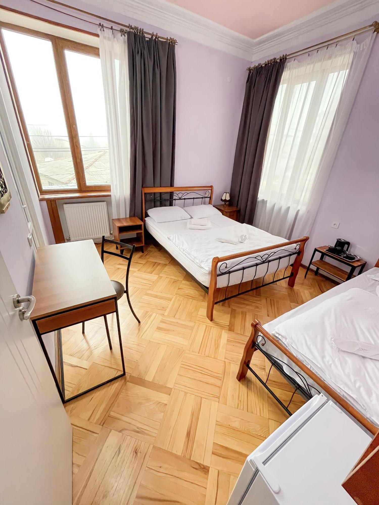 Guest House Top Floor Telavi Exterior photo