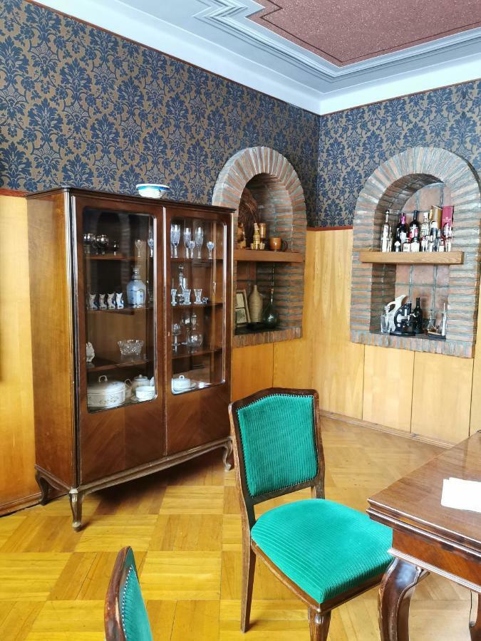 Guest House Top Floor Telavi Exterior photo